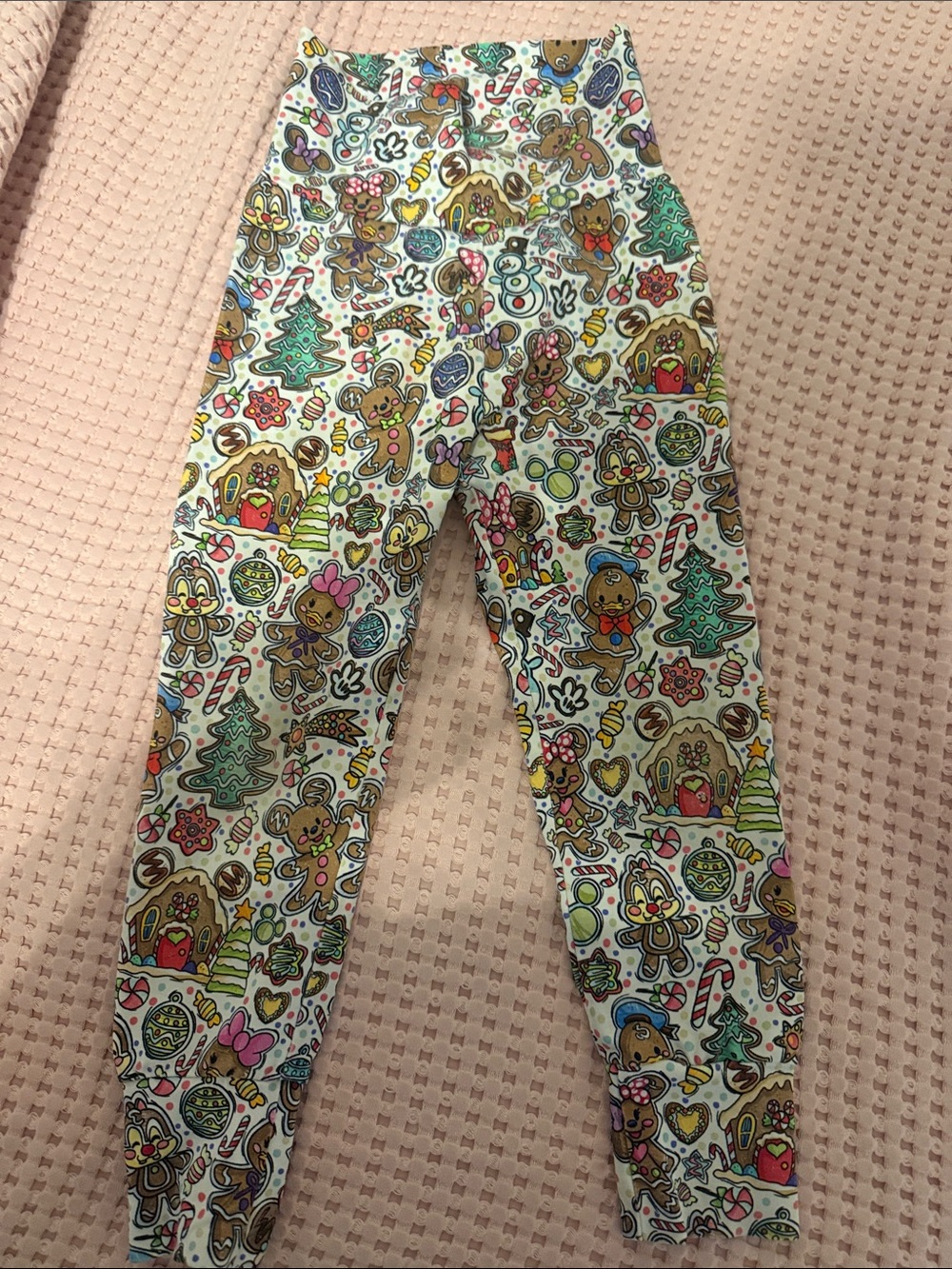 Trendy Twins Girls' Festive  Disney Gingerbread Print Leggings - White Multi